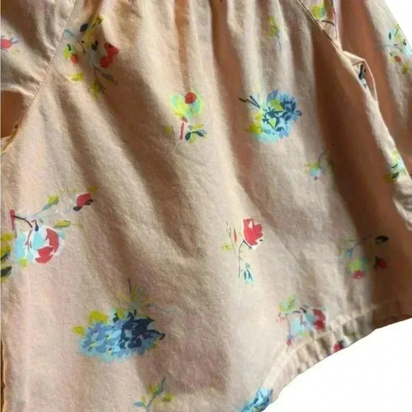 Gap - Picture 4 of 11